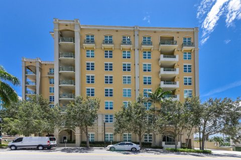 Copropriété à vendre à West Palm Beach, Floride: 2 chambres, 108.79 m2 № 856182 - photo 9