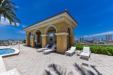 Copropriété à vendre à West Palm Beach, Floride: 2 chambres, 108.79 m2 № 856182 - photo 24