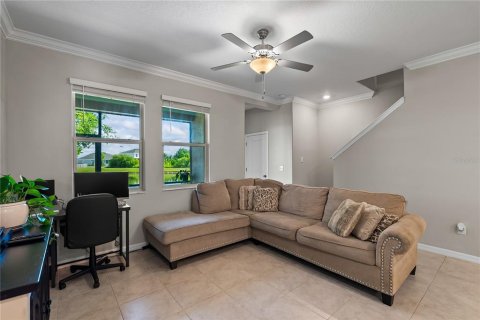 Townhouse in Wesley Chapel, Florida 3 bedrooms, 148.36 sq.m. № 1261793 - photo 10