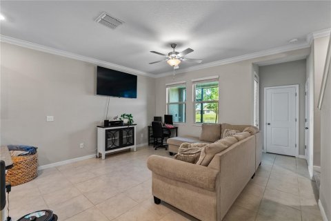 Townhouse in Wesley Chapel, Florida 3 bedrooms, 148.36 sq.m. № 1261793 - photo 8