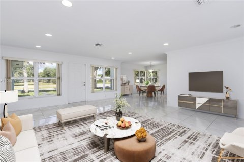 Villa ou maison à vendre à Hollywood, Floride: 3 chambres, 138.42 m2 № 1167769 - photo 6