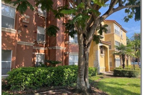 Condo in Orlando, Florida, 1 bedroom  № 1286980 - photo 9