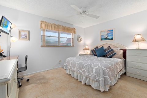 Condo in Stuart, Florida, 2 bedrooms  № 746207 - photo 26