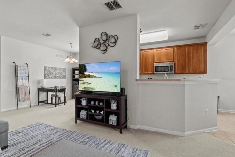 Condo in Davenport, Florida, 2 bedrooms  № 1398768 - photo 7