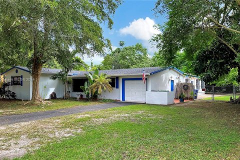 Villa ou maison à vendre à Miami, Floride: 4 chambres, 284.1 m2 № 1393502 - photo 26