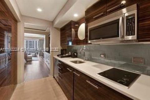 Condominio en venta en Fort Lauderdale, Florida, 53.79 m2 № 3637 - foto 9
