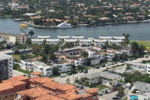 Condominio en venta en Fort Lauderdale, Florida, 53.79 m2 № 3637 - foto 3
