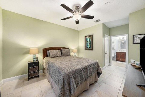 Copropriété à vendre à Tampa, Floride: 2 chambres, 89.93 m2 № 1363703 - photo 8