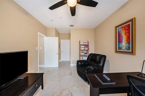 Copropriété à vendre à Tampa, Floride: 2 chambres, 89.93 m2 № 1363703 - photo 12