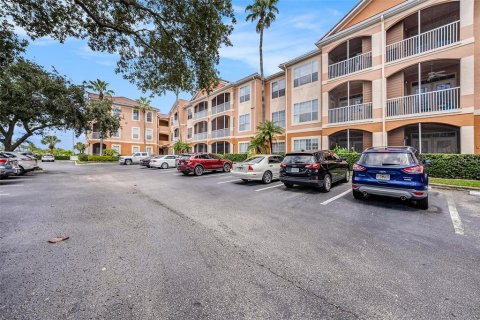 Copropriété à vendre à Tampa, Floride: 2 chambres, 89.93 m2 № 1363703 - photo 2