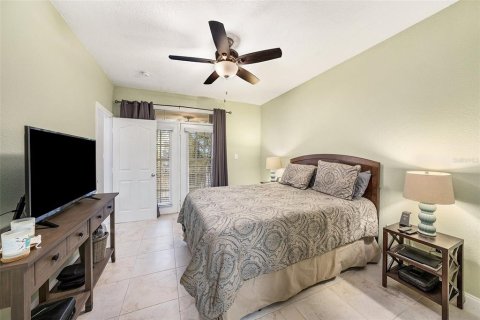 Condo in Tampa, Florida, 2 bedrooms  № 1363703 - photo 9