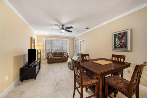 Condo in Tampa, Florida, 2 bedrooms  № 1363703 - photo 7