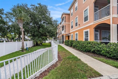 Copropriété à vendre à Tampa, Floride: 2 chambres, 89.93 m2 № 1363703 - photo 27