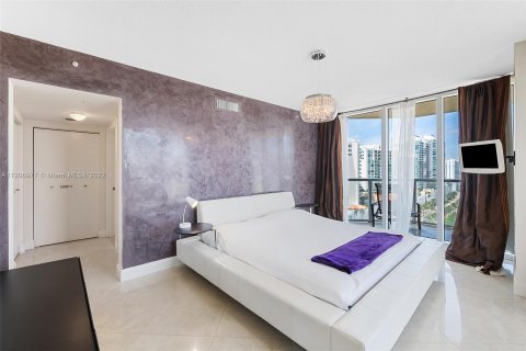 Copropriété à louer à Sunny Isles Beach, Floride: 2 chambres, 132.2 m2 № 17553 - photo 17