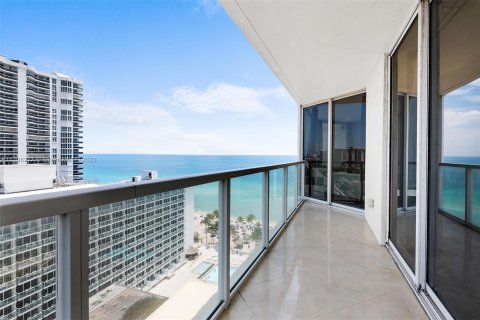 Copropriété à louer à Sunny Isles Beach, Floride: 2 chambres, 132.2 m2 № 17553 - photo 27