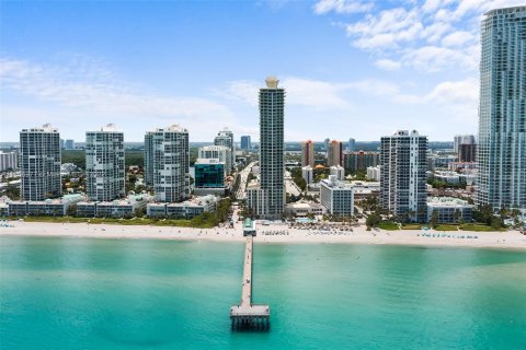 Copropriété à louer à Sunny Isles Beach, Floride: 2 chambres, 132.2 m2 № 17553 - photo 4