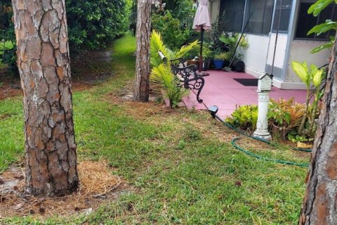 House in Lake Worth, Florida 2 bedrooms, 87.42 sq.m. № 1116739 - photo 3