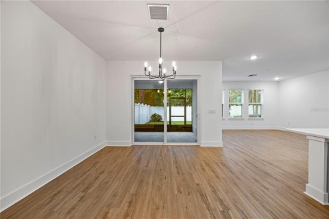 Immobilier commercial à vendre à Tampa, Floride: 391.86 m2 № 1401973 - photo 6