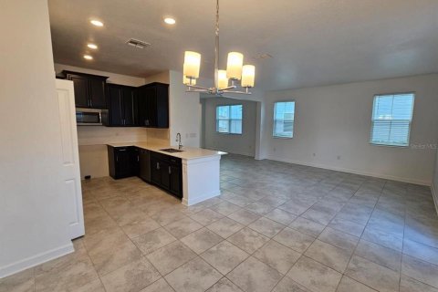 Townhouse in Kissimmee, Florida 4 bedrooms, 192.03 sq.m. № 1311775 - photo 6