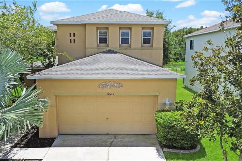 Casa en venta en Land O' Lakes, Florida, 3 dormitorios, 159.7 m2 № 1311739 - foto 1