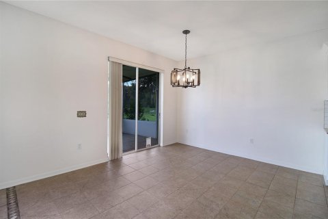 Casa en venta en Land O' Lakes, Florida, 3 dormitorios, 159.7 m2 № 1311739 - foto 9