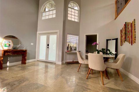 Villa ou maison à vendre à Pembroke Pines, Floride: 3 chambres, 166.02 m2 № 1269970 - photo 13