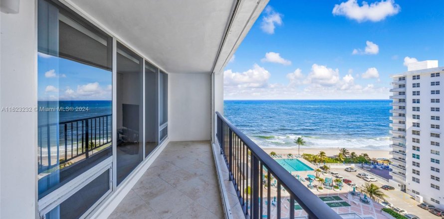 Condominio en Fort Lauderdale, Florida, 2 dormitorios  № 1270008