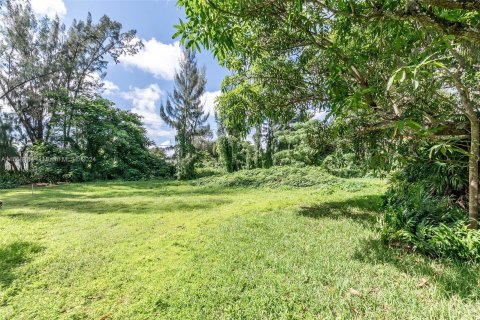 Land in Palmetto Bay, Florida № 1362584 - photo 9