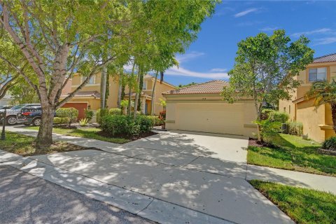 Villa ou maison à vendre à Weston, Floride: 3 chambres, 128.76 m2 № 1362608 - photo 5