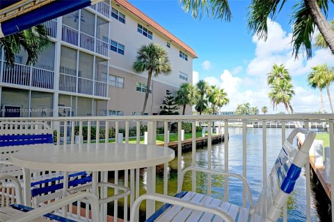 Copropriété à vendre à Hallandale Beach, Floride: 1 chambre, 69.96 m2 № 1362607 - photo 8