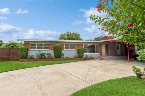 Villa ou maison à vendre à Orlando, Floride: 3 chambres, 145.86 m2 № 1366577 - photo 1