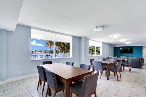 Copropriété à vendre à Fort Lauderdale, Floride: 2 chambres, 133.31 m2 № 1173973 - photo 11