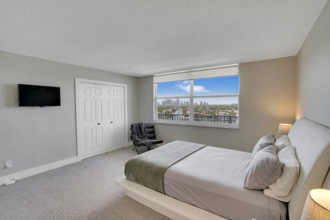 Condo in Fort Lauderdale, Florida, 2 bedrooms  № 1173973 - photo 27