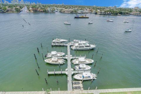 Condo in Fort Lauderdale, Florida, 2 bedrooms  № 1173973 - photo 26