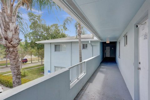 Copropriété à vendre à Plantation, Floride: 1 chambre, 38.65 m2 № 1103891 - photo 21