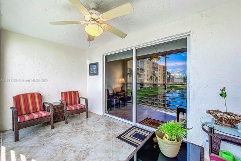 Condominio en venta en Dania Beach, Florida, 2 dormitorios, 110.55 m2 № 1391532 - foto 30