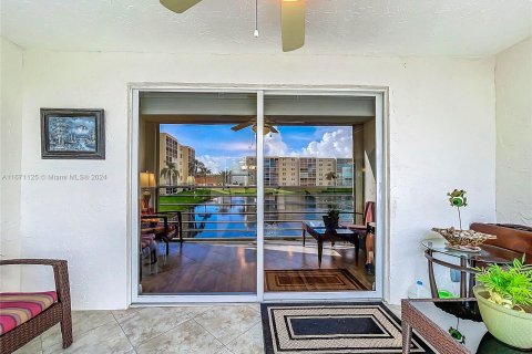 Copropriété à vendre à Dania Beach, Floride: 2 chambres, 110.55 m2 № 1391532 - photo 27