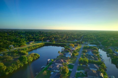 Купить земельный участок в Порт-Шарлотт, Флорида № 215485 - фото 25