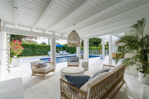 House in Miami Shores, Florida 5 bedrooms, 262.26 sq.m. № 1310469 - photo 29