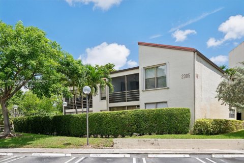 Condo in Pompano Beach, Florida, 3 bedrooms  № 1281372 - photo 1