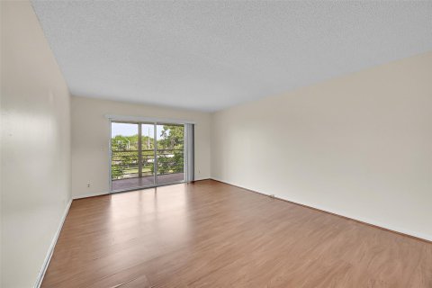 Copropriété à vendre à Coconut Creek, Floride: 2 chambres, 107.77 m2 № 1120244 - photo 26