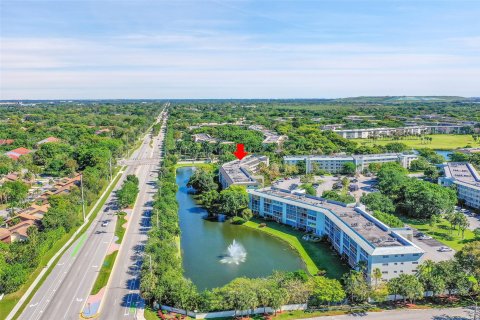 Condominio en venta en Coconut Creek, Florida, 2 dormitorios, 107.77 m2 № 1120244 - foto 5