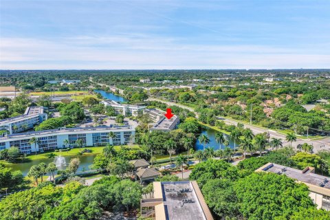 Condominio en venta en Coconut Creek, Florida, 2 dormitorios, 107.77 m2 № 1120244 - foto 4