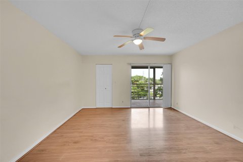 Copropriété à vendre à Coconut Creek, Floride: 2 chambres, 107.77 m2 № 1120244 - photo 19