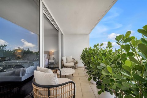 Copropriété à vendre à Miami Beach, Floride: 2 chambres, 117.99 m2 № 1281341 - photo 8