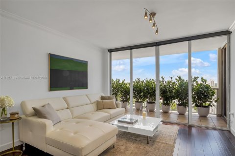 Copropriété à vendre à Miami Beach, Floride: 2 chambres, 117.99 m2 № 1281341 - photo 4