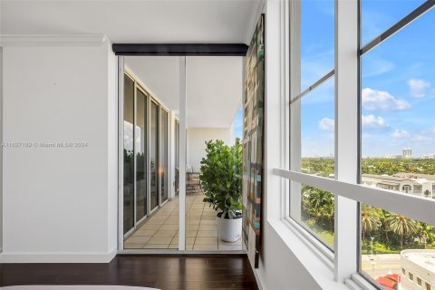 Copropriété à vendre à Miami Beach, Floride: 2 chambres, 117.99 m2 № 1281341 - photo 15