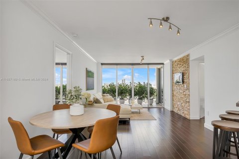 Copropriété à vendre à Miami Beach, Floride: 2 chambres, 117.99 m2 № 1281341 - photo 2