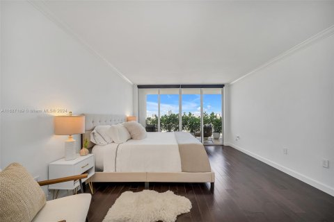 Condo in Miami Beach, Florida, 2 bedrooms  № 1281341 - photo 10