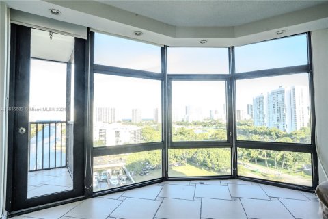 Copropriété à vendre à Aventura, Floride: 2 chambres, 116.13 m2 № 1305561 - photo 12